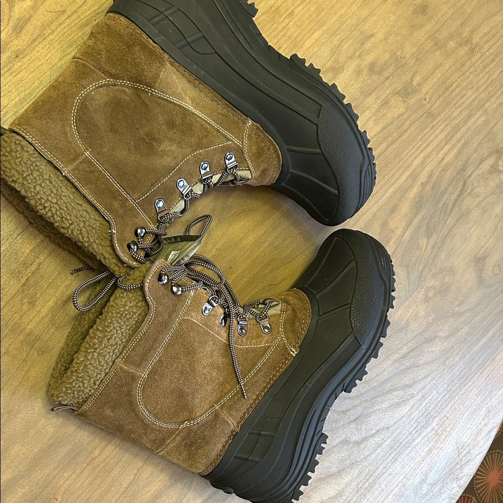 Men’s Brown and Black Winter Boots size 11 - Picture 5 of 6